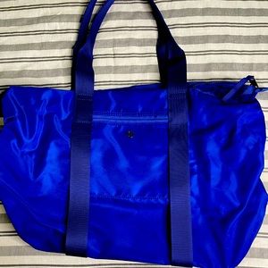 Blue tote